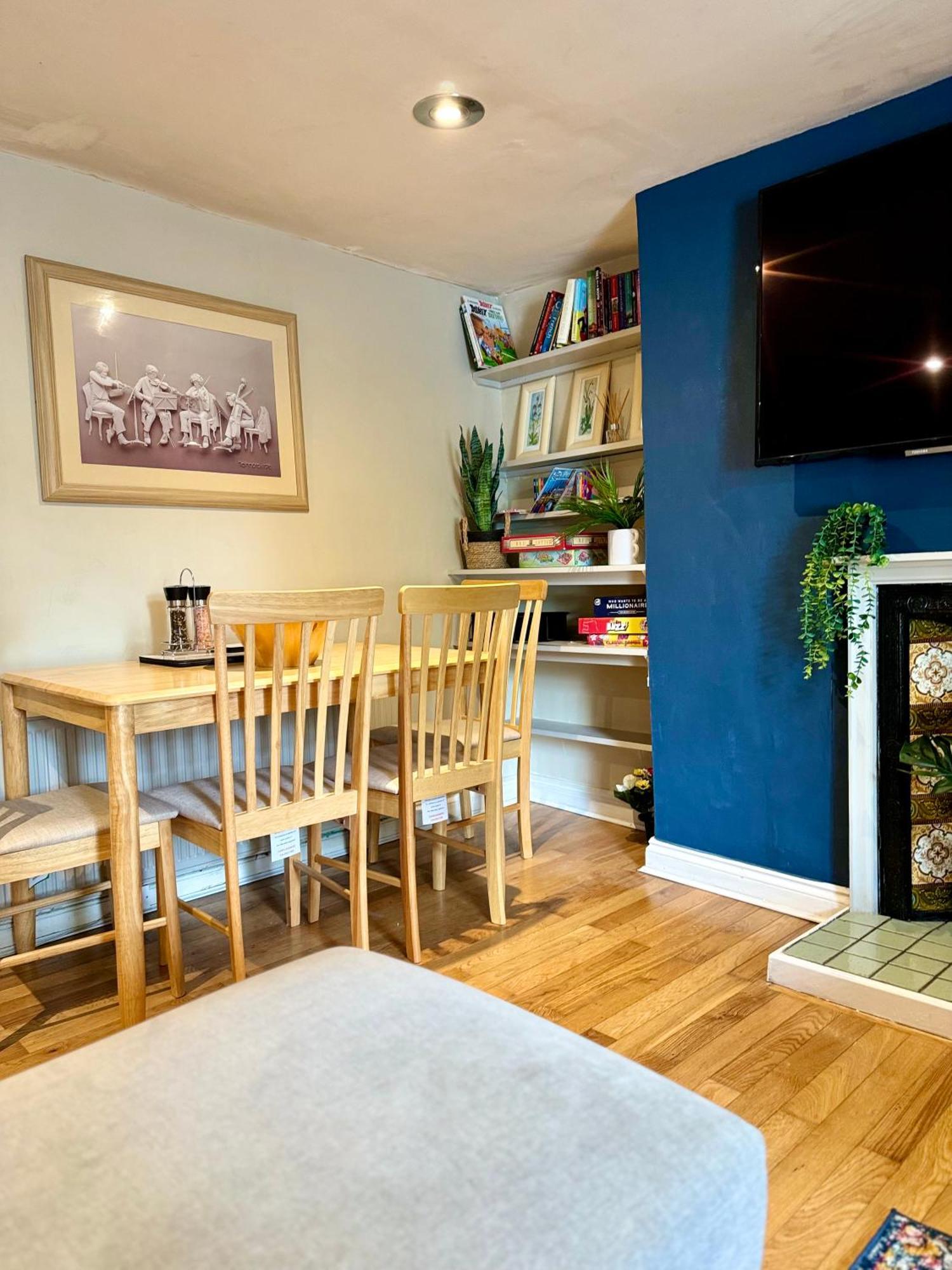 Beautiful Townhouse Next To Royal Victoria Park And Botanical Gardens Within Easy Walking Distance To Bath City Centre 外观 照片