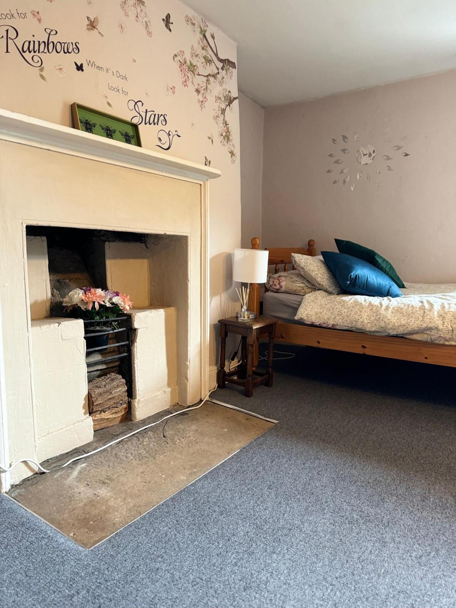 Beautiful Townhouse Next To Royal Victoria Park And Botanical Gardens Within Easy Walking Distance To Bath City Centre 外观 照片