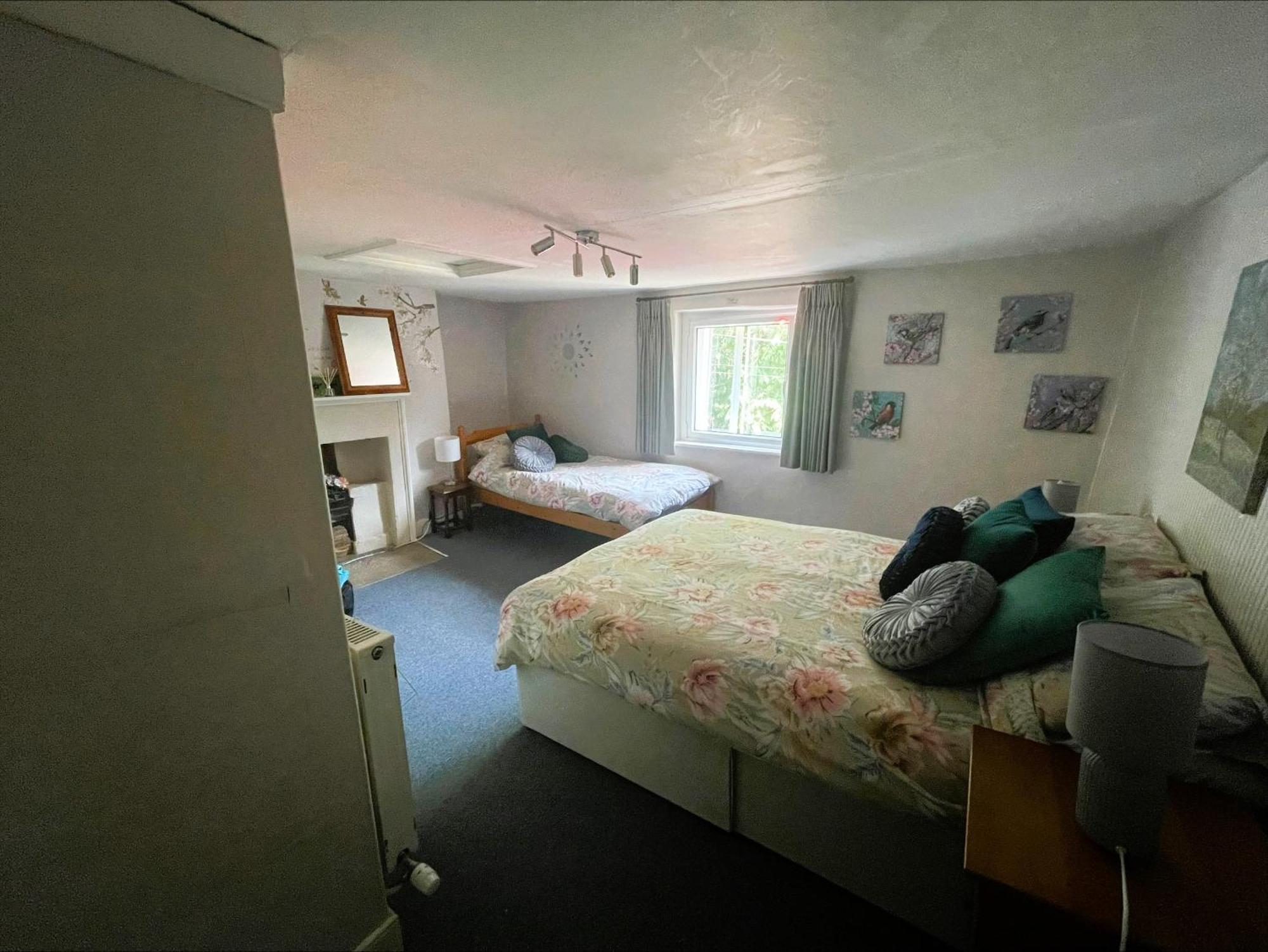 Beautiful Townhouse Next To Royal Victoria Park And Botanical Gardens Within Easy Walking Distance To Bath City Centre 外观 照片
